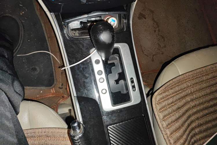 Used Mazda 6 2011 2.0L Automatic Fashion Edition Gear Lever