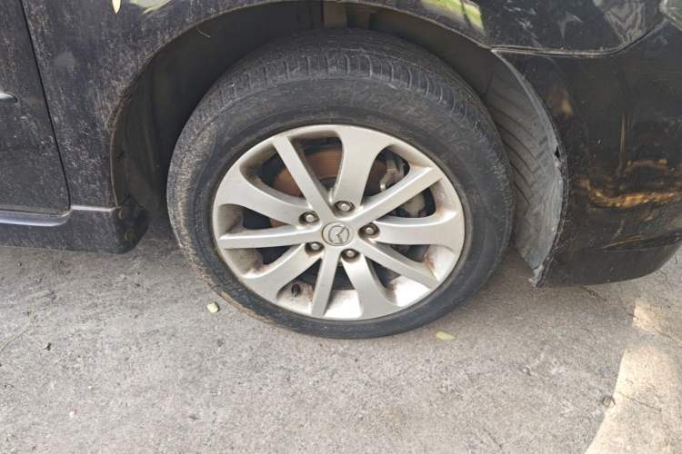 Used Mazda 6 2011 2.0L Automatic Fashion Edition Right Front Wheel Hub