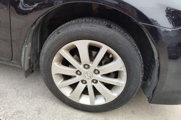 Used Mazda 6 2011 2.0L Automatic Fashion Edition Right Front Wheel Hub