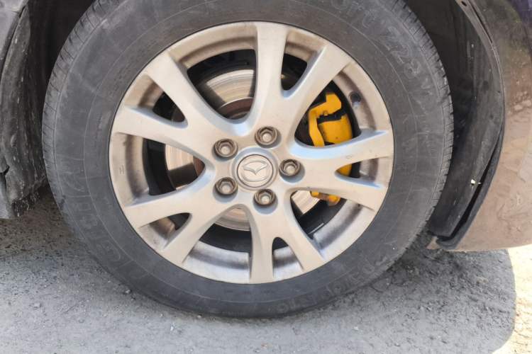 Used Mazda 6 2011 2.0L Automatic Elite Edition Right Front Wheel Hub