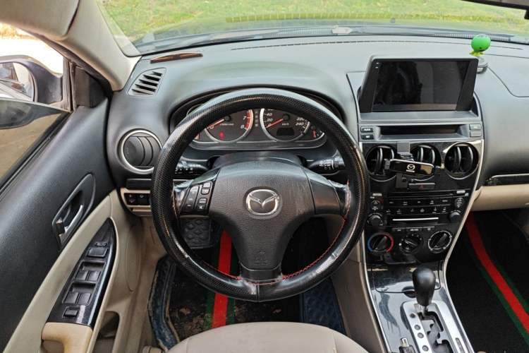 Used Mazda 6 2011 2.0L Automatic Fashion Edition Steering Wheel