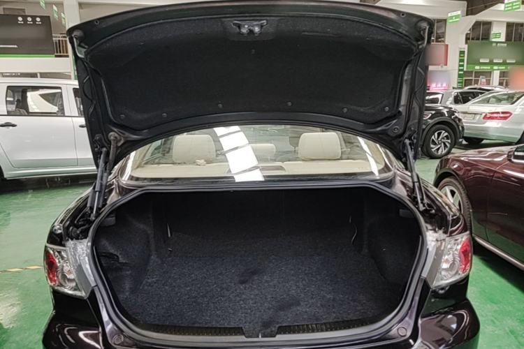 Used Mazda 6 2011 2.0L Automatic Fashion Edition Trunk