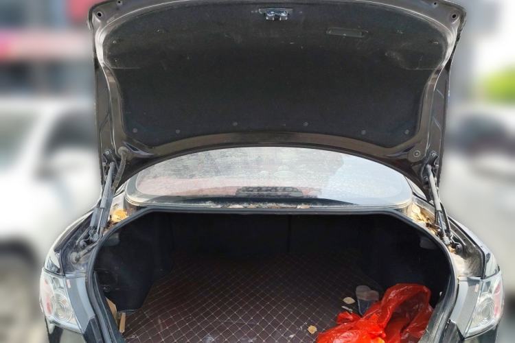 Used Mazda 6 2011 2.0L Automatic Fashion Edition Trunk