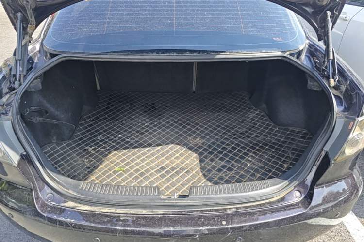 Used Mazda 6 2011 2.0L Automatic Fashion Edition Trunk