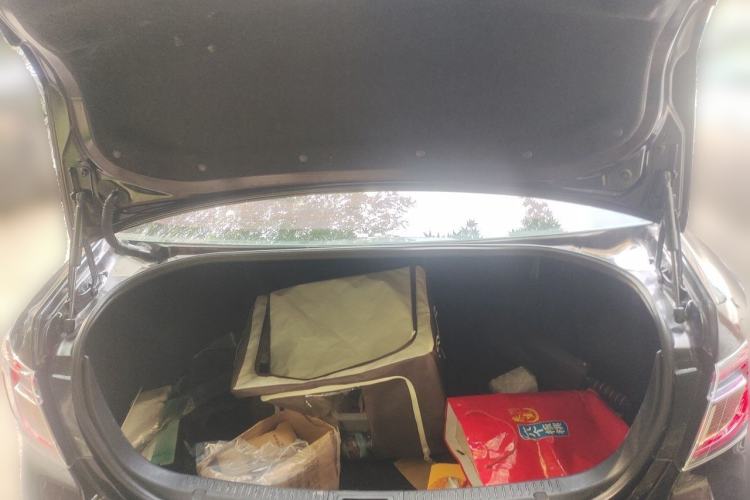 Used Mazda 6 2011 2.0L Automatic Elite Edition Trunk