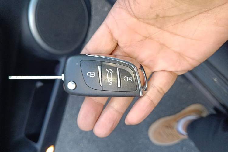Used Mazda 6 2011 2.0L Automatic Elite Edition Vehicle Key