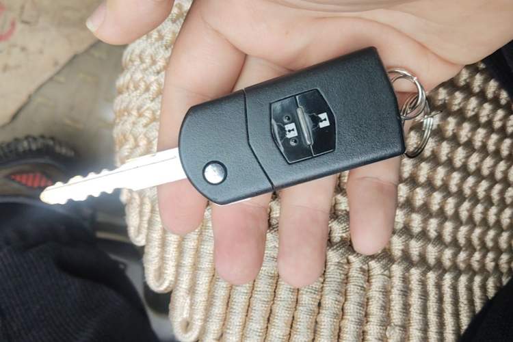 Used Mazda 6 2011 2.0L Automatic Fashion Edition Vehicle Key