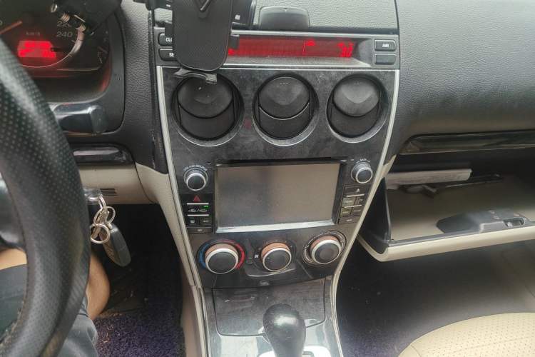Used Mazda 6 2011 2.0L Automatic Fashion Edition Audio And AC Panel
