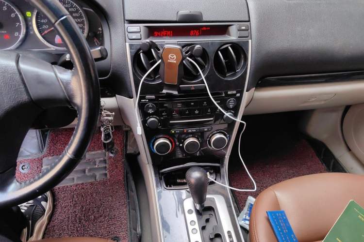 Used Mazda 6 2011 2.0L Automatic Elite Edition Audio And AC Panel