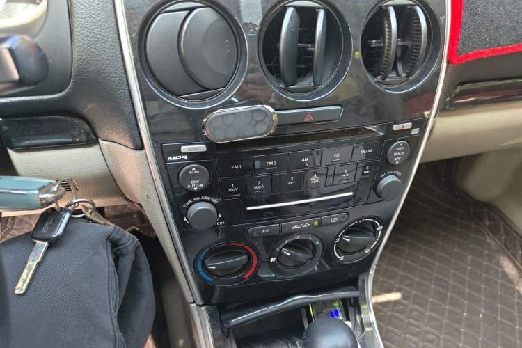 Used Mazda 6 2011 2.0L Automatic Fashion Edition Audio And AC Panel