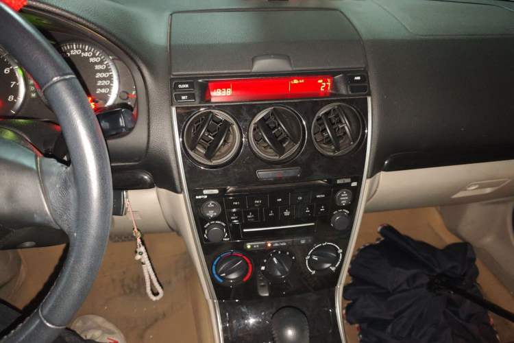 Used Mazda 6 2011 2.0L Automatic Fashion Edition Audio And AC Panel