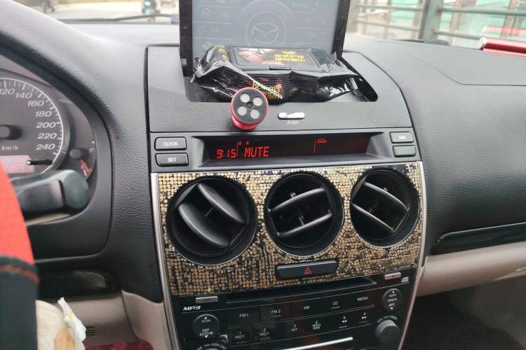 Used Mazda 6 2011 2.0L Automatic Fashion Edition Audio And AC Panel