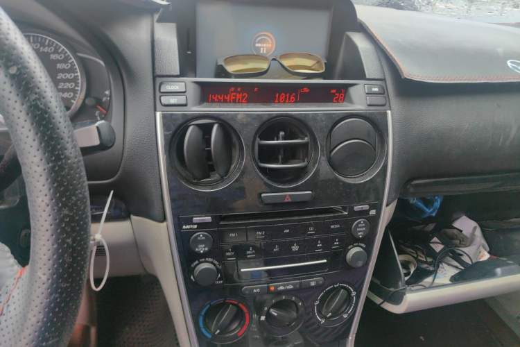 Used Mazda 6 2011 2.0L Automatic Fashion Edition Audio And AC Panel