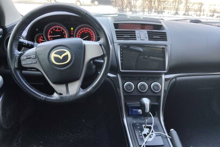 Used Mazda 6 2011 2.0L Automatic Elite Edition Center Console