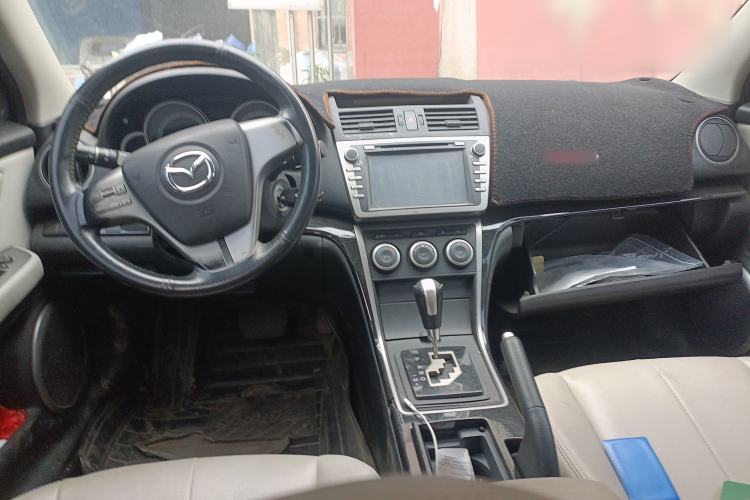 Used Mazda 6 2011 2.0L Automatic Elite Edition Center Console