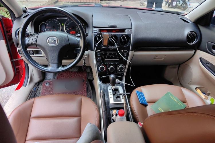 Used Mazda 6 2011 2.0L Automatic Elite Edition Center Console