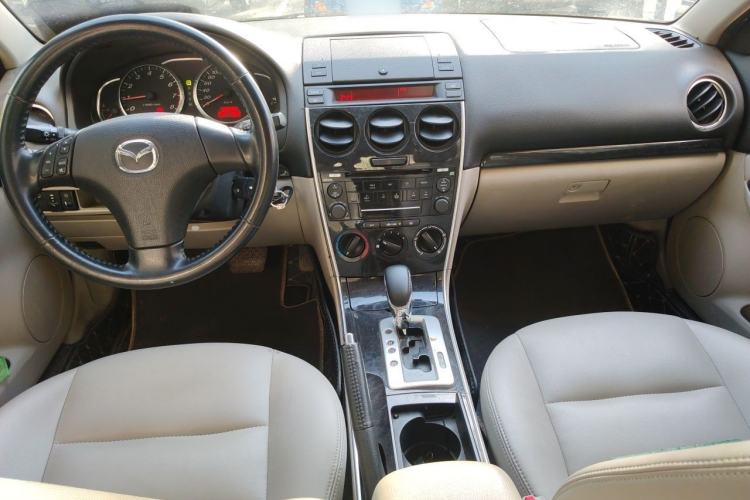 Used Mazda 6 2011 2.0L Automatic Fashion Edition Center Console