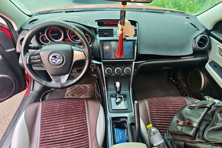 Used Mazda 6 2011 2.0L Automatic Elite Edition Center Console