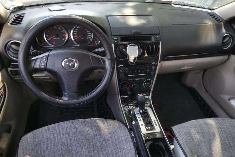 Used Mazda 6 2011 2.0L Automatic Fashion Edition Center Console