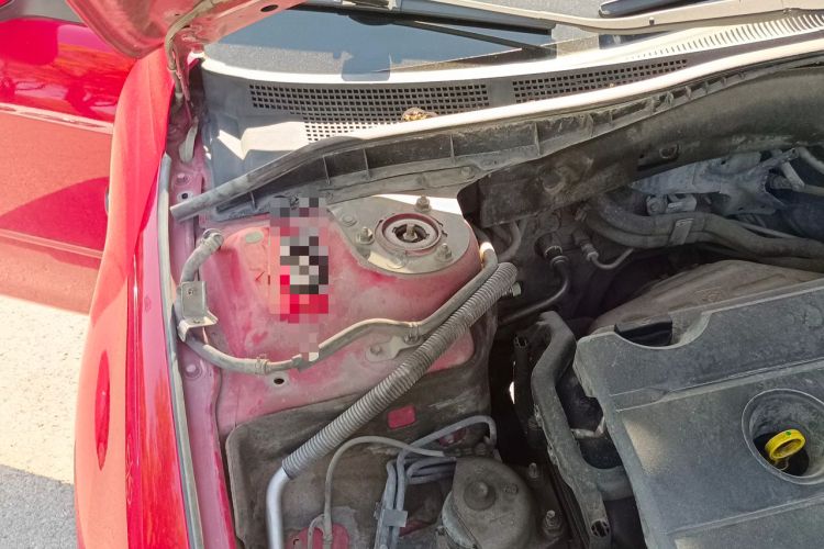 Used Mazda 6 2011 2.0L Automatic Fashion Edition Engine Bay Right