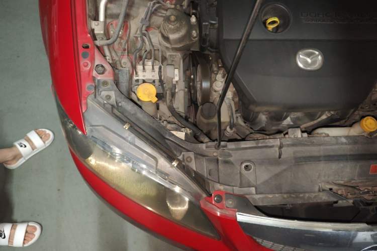 Used Mazda 6 2011 2.0L Automatic Fashion Edition Engine Bay Right