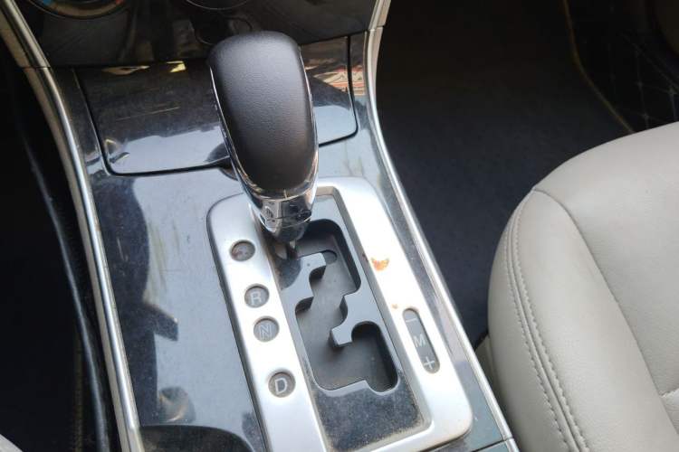 Used Mazda 6 2011 2.0L Automatic Fashion Edition Gear Lever
