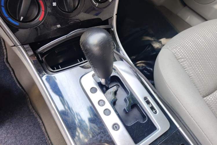 Used Mazda 6 2011 2.0L Automatic Fashion Edition Gear Lever