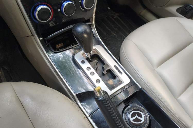Used Mazda 6 2011 2.0L Automatic Luxury Version Gear Lever