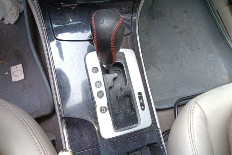 Used Mazda 6 2011 2.0L Automatic Fashion Edition Gear Lever