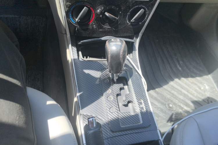 Used Mazda 6 2011 2.0L Automatic Fashion Edition Gear Lever