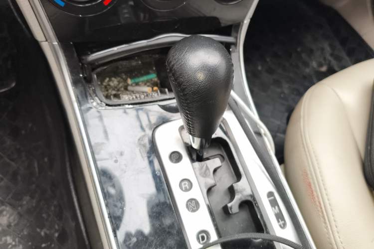 Used Mazda 6 2011 2.0L Automatic Fashion Edition Gear Lever