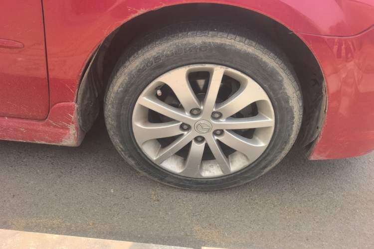 Used Mazda 6 2011 2.0L Automatic Fashion Edition Right Front Wheel Hub