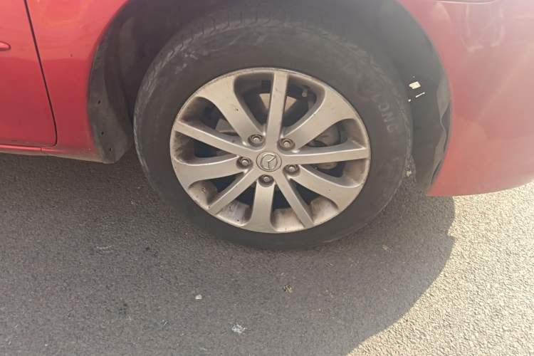 Used Mazda 6 2011 2.0L Automatic Fashion Edition Right Front Wheel Hub
