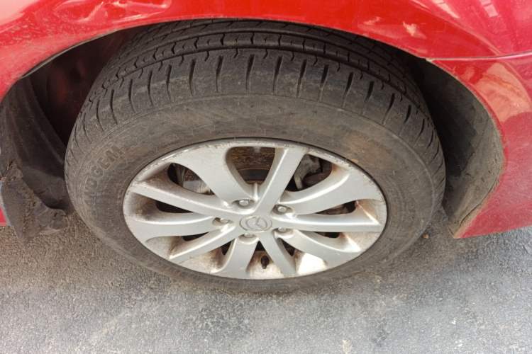 Used Mazda 6 2011 2.0L Automatic Fashion Edition Right Front Wheel Hub