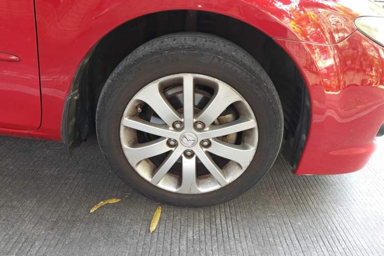 Used Mazda 6 2011 2.0L Automatic Fashion Edition Right Front Wheel Hub