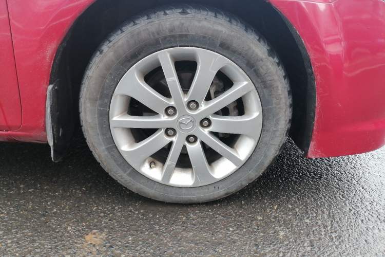 Used Mazda 6 2011 2.0L Automatic Fashion Edition Right Front Wheel Hub