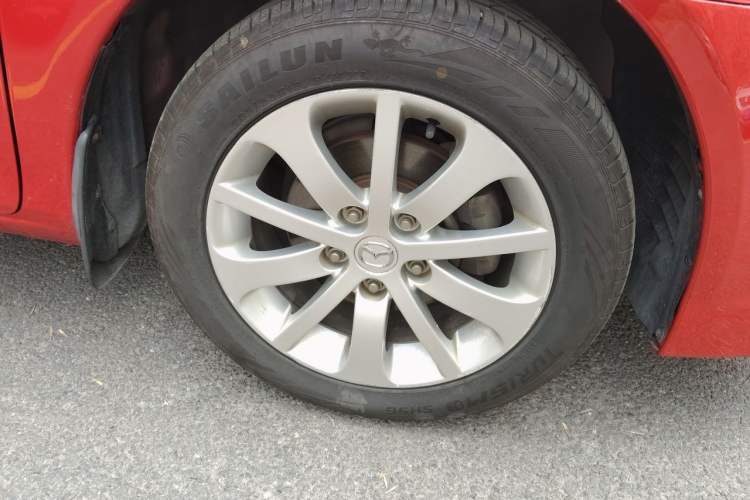 Used Mazda 6 2011 2.0L Automatic Fashion Edition Right Front Wheel Hub