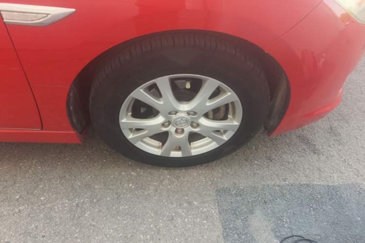 Used Mazda 6 2011 2.0L Automatic Elite Edition Right Front Wheel Hub