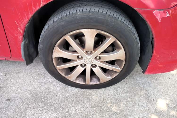 Used Mazda 6 2011 2.0L Automatic Fashion Edition Right Front Wheel Hub