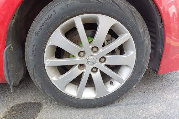 Used Mazda 6 2011 2.0L Automatic Fashion Edition Right Front Wheel Hub
