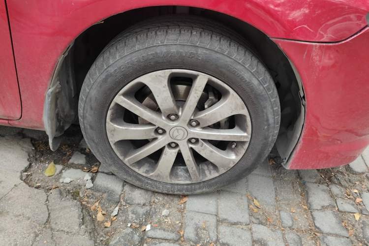 Used Mazda 6 2011 2.0L Automatic Fashion Edition Right Front Wheel Hub