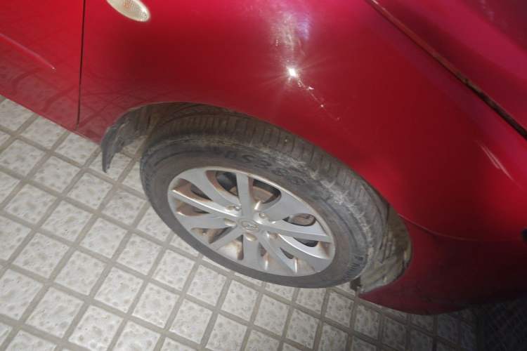 Used Mazda 6 2011 2.0L Automatic Fashion Edition Right Front Wheel Hub