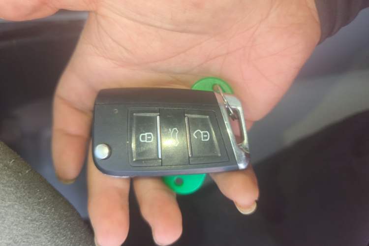 Used Mazda 6 2011 2.0L Automatic Elite Edition Vehicle Key