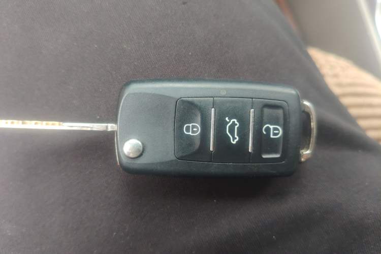 Used Mazda 6 2011 2.0L Automatic Fashion Edition Vehicle Key