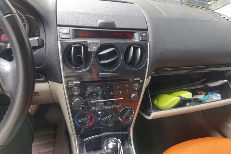 Used Mazda 6 2011 2.0L Automatic Fashion Edition Audio And AC Panel