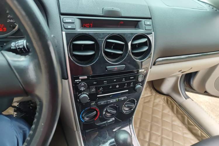 Used Mazda 6 2011 2.0L Automatic Fashion Edition Audio And AC Panel