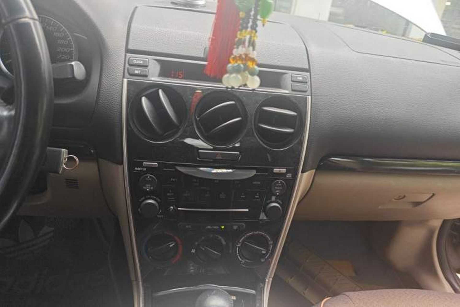 Used Mazda 6 2011 2.0L Automatic Fashion Edition Audio And AC Panel