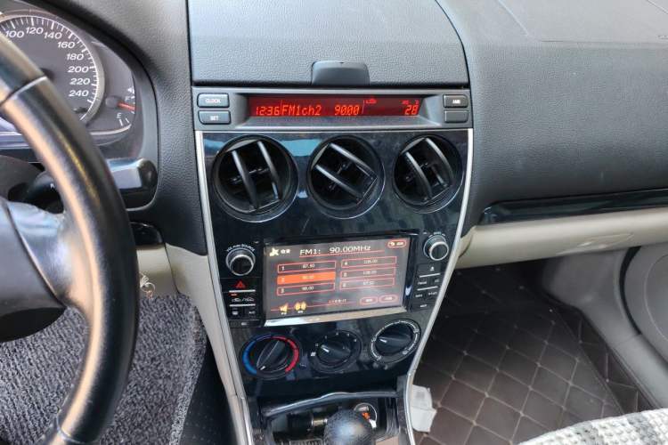 Used Mazda 6 2011 2.0L Automatic Fashion Edition Audio And AC Panel