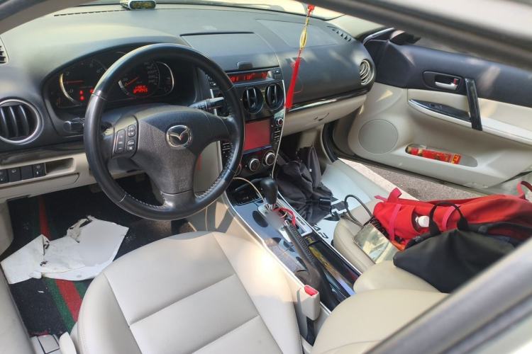 Used Mazda 6 2011 2.0L Automatic Fashion Edition Center Console