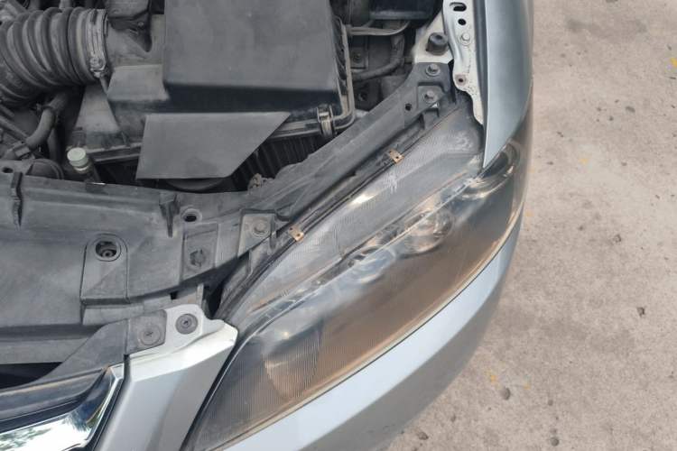 Used Mazda 6 2011 2.0L Automatic Ultra-Luxury Version Engine Bay Left